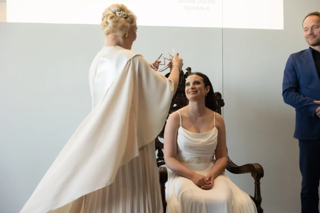 mlecna-kraljica-2025-9014-Rok-Dezelak-RD2.si-1-scaled